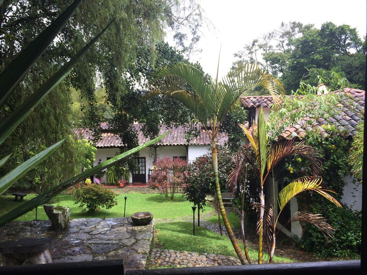 Hotel Hacienda Baza Tibana Luaran gambar