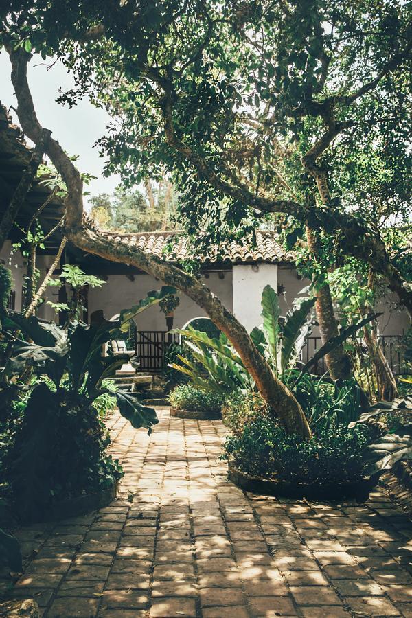 Hotel Hacienda Baza Tibana Luaran gambar