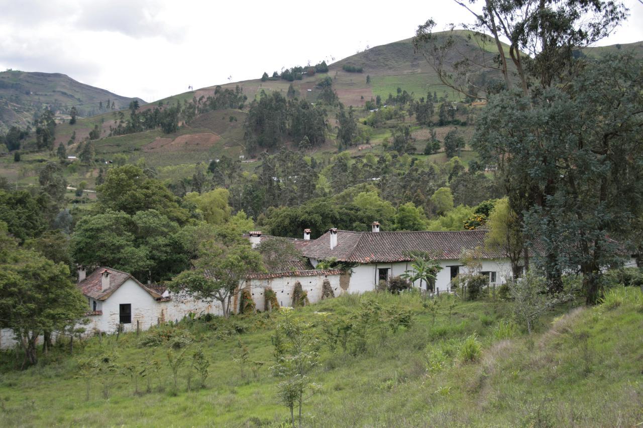 Hotel Hacienda Baza Tibana Luaran gambar