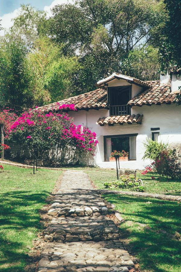 Hotel Hacienda Baza Tibana Luaran gambar